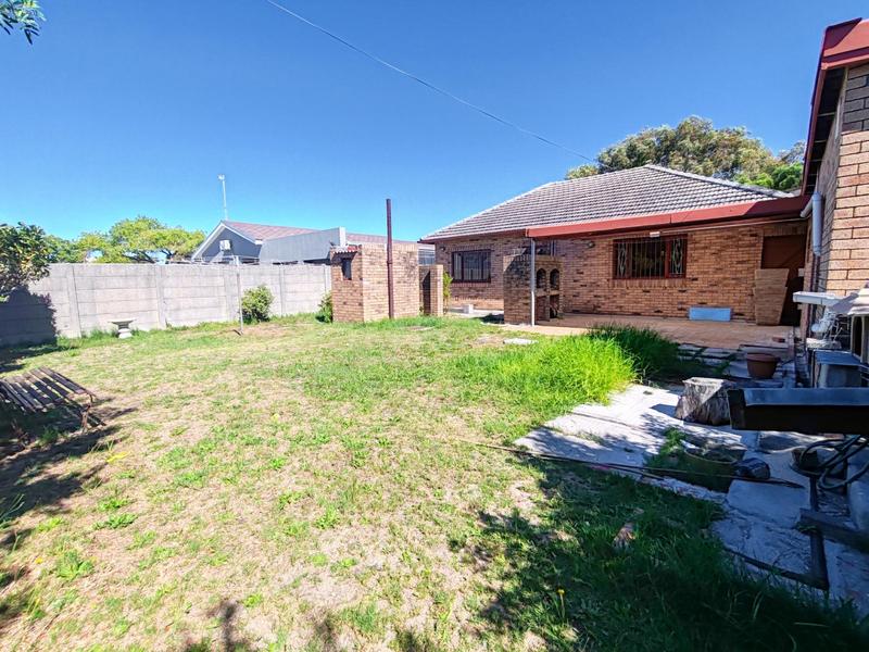 To Let 3 Bedroom Property for Rent in Kenwyn Western Cape